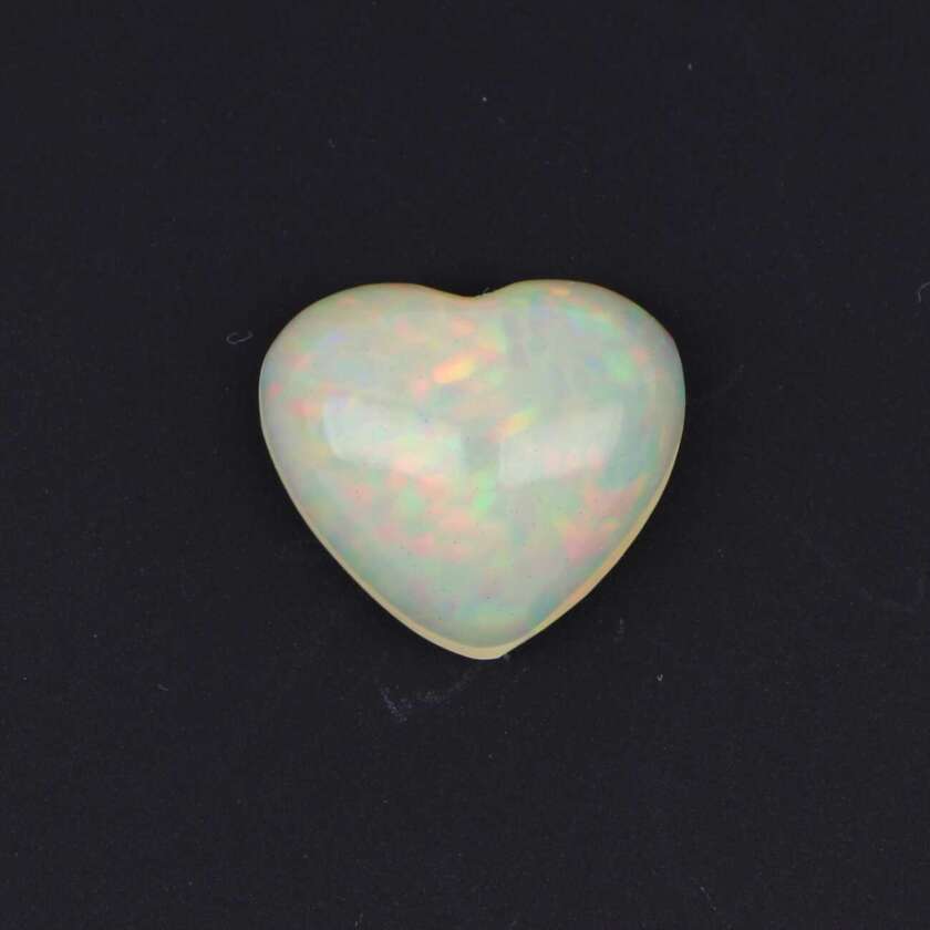 Opale Africano Naturale Taglio Cuore Cabochon ct 4.59 ref OPL459KU  Pietre Preziose