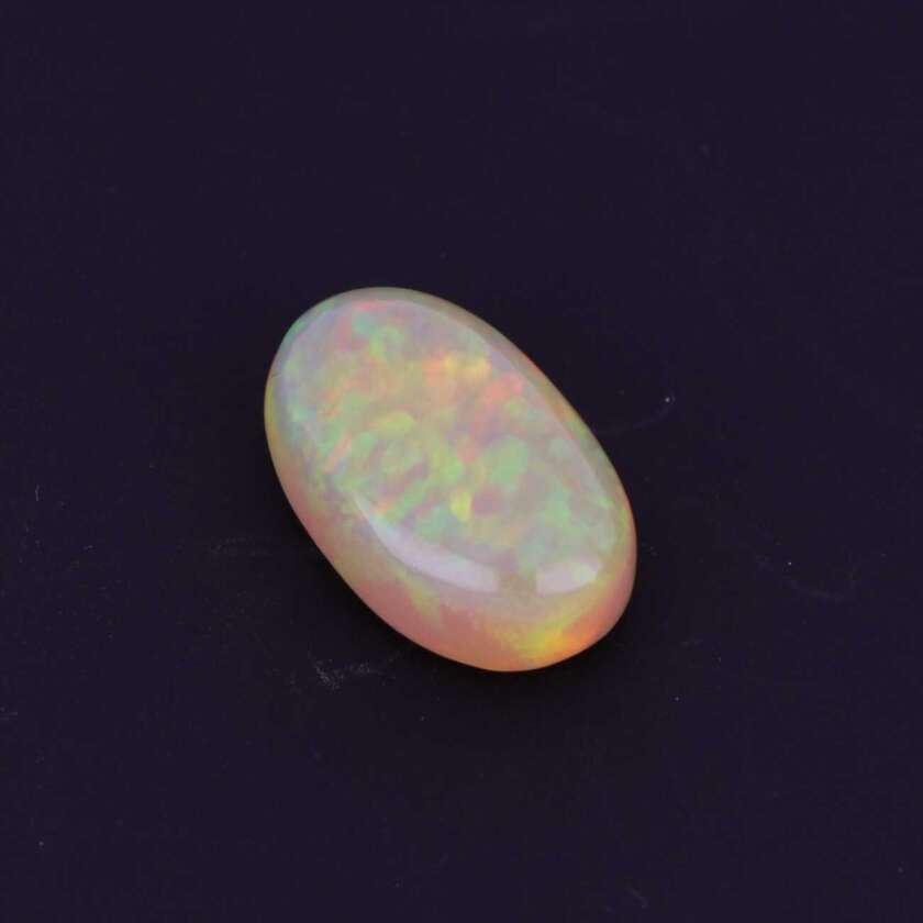 Opale Africano Naturale Taglio Ovale Cabochon ct 5.05 ref OPL505KU  Pietre Preziose