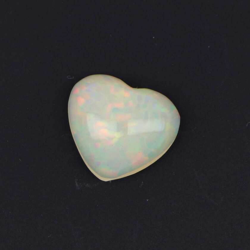 Opale Africano Naturale Taglio Cuore Cabochon ct 4.59 ref OPL459KU  Pietre Preziose